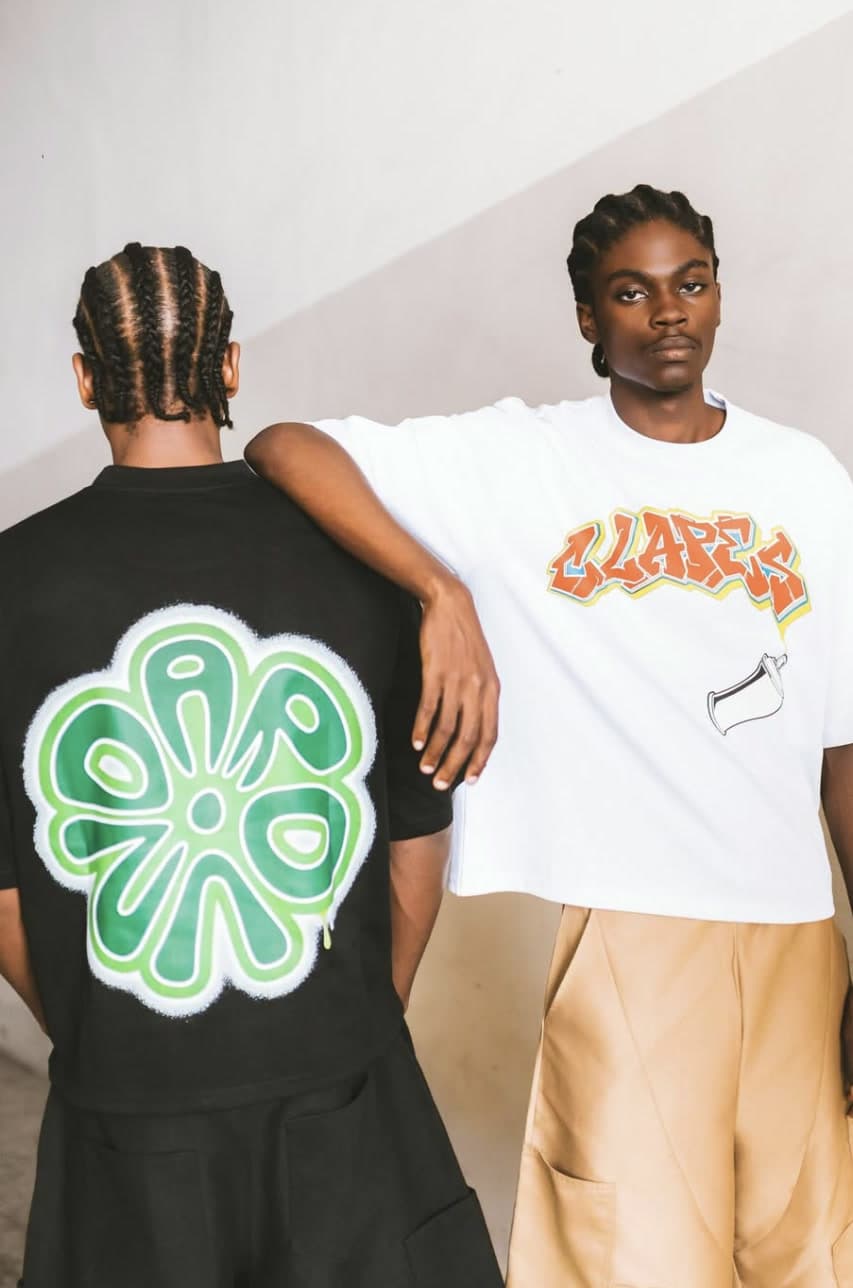 Sprayed daisy tee, back